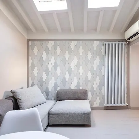 公寓 House Cavour 24 In The Heart Of Downtown