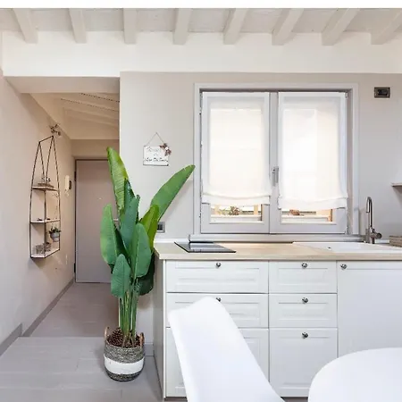 House Cavour 24 In The Heart Of Downtown Parma * Parma