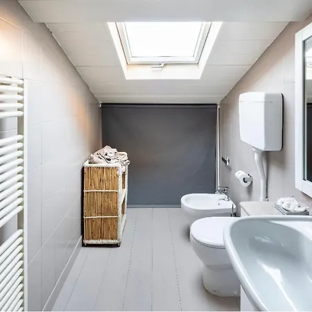 Apartament House Cavour 24 In The Heart Of Downtown Parma Parma