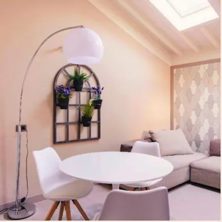 Διαμέρισμα House Cavour 24 In The Heart Of Downtown Πάρμα