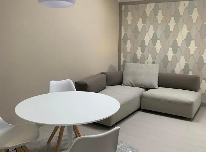 House Cavour 24 In The Heart Of Downtown Apartment Parma