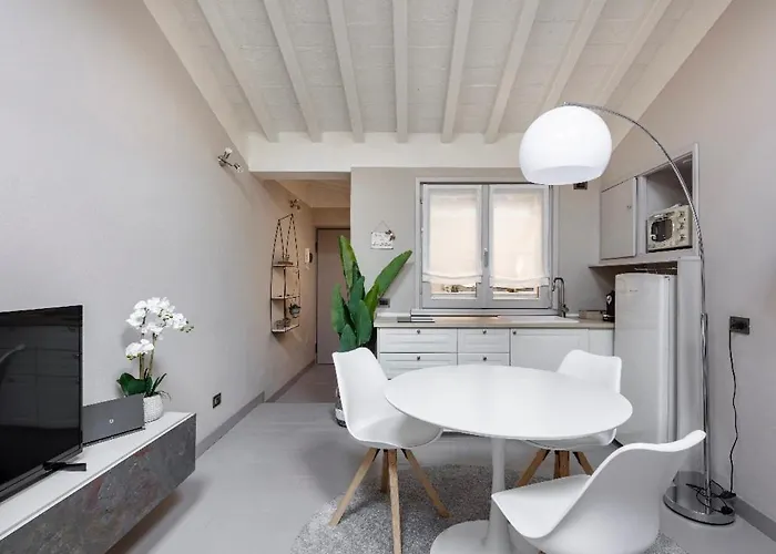 House Cavour 24 In The Heart Of Downtown Appartement